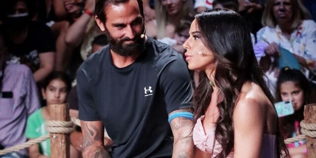 Σοϊλέδης – Αντωνά: Τροχαίο ατύχημα για το ζευγάρι – “Γλιτώσαμε τον γκρεμό”