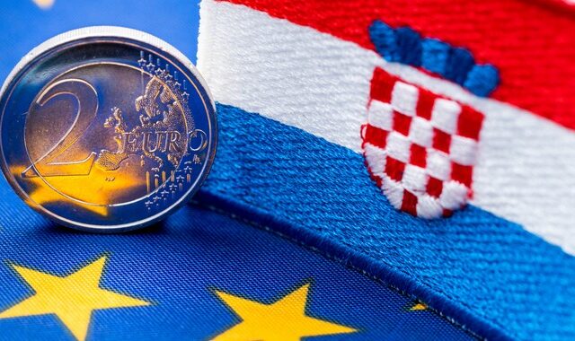 ΕΚΤ: Η Κροατία υιοθετεί το ευρώ – 20 χώρες στην ευρωζώνη