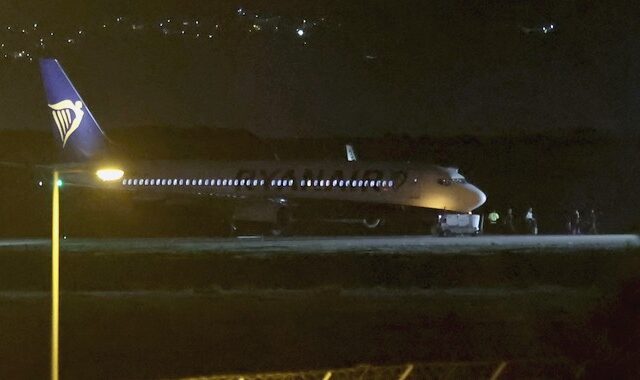 “Ελ. Βενιζέλος”: Λήξη συναγερμού για το αεροπλάνο από την Πολωνία που ειδοποίησε για βόμβα – Δεν βρέθηκε τίποτα
