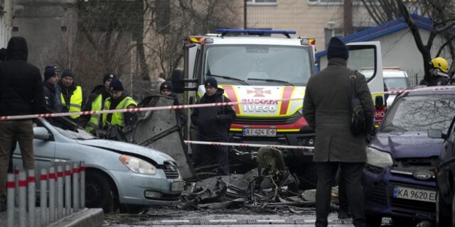 Ουκρανία: Έρευνα για τα αίτια της συντριβής του ελικοπτέρου μετά από αίτημα Ζελένσκι