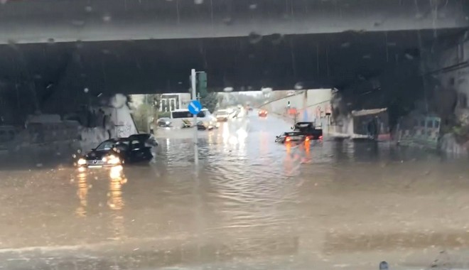 Μαρούσι: Αποκαταστάθηκε η κυκλοφορία στην υπόγεια διάβαση της Σπύρου Λούη που πλημμύρισε