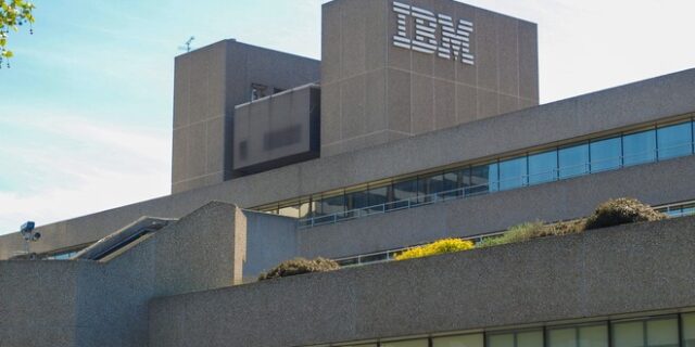 IBM: Ο όμιλος πληροφορικής καταργεί 3.900 θέσεις εργασίας