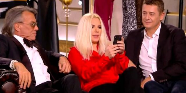 “Έλεος!”: Ο Αντώνης Σρόιτερ αποκάλυψε σε Ψινάκη – Πάνια τι “κρύβεται” πίσω από το επίθετό του