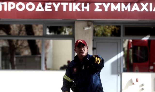 Ύποπτος φάκελος στα γραφεία του ΣΥΡΙΖΑ στην Πλατεία Κουμουνδούρου