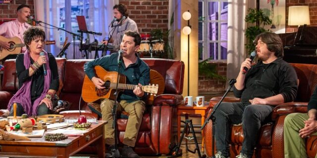 Μουσικό Κουτί: Η ιστορία του τραγουδιού “Αητός χωρίς φτερά” της Παπαγιαννοπούλου – Ο ρόλος του Μάνου Χατζιδάκι