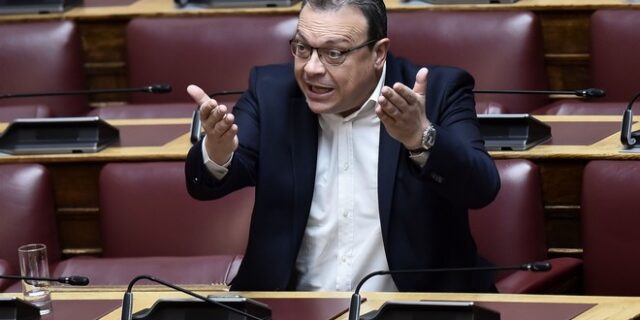 Φάμελλος: Η κυβέρνηση δεν έχει απαντήσει γιατί η μεγαβατώρα Μητσοτάκη είναι η ​πιο ακριβή στην Ευρώπη