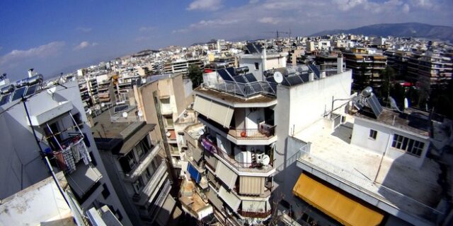 Τράπεζες: “Πεδίο μάχης” τα σταθερά επιτόκια στεγαστικών δανείων