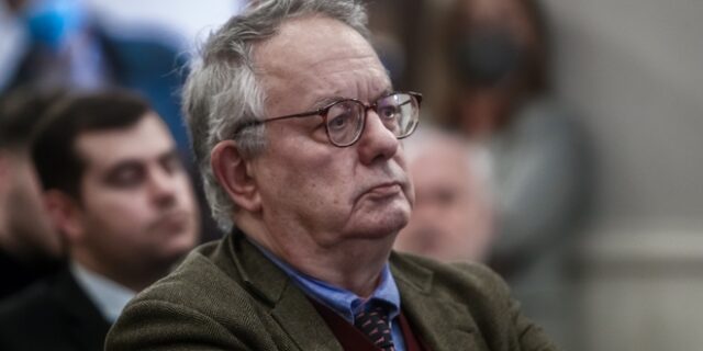Αλιβιζάτος: Να συμπεριληφθεί ο τόπος γέννησης στα κριτήρια για τη συμμετοχή των αποδήμων Ελλήνων στις εθνικές εκλογές