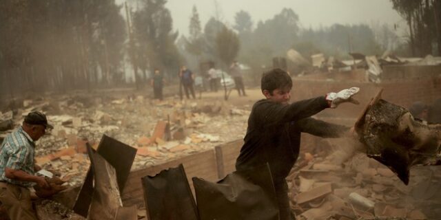 Χιλή: Στους 22 οι νεκροί από τις δασικές πυρκαγιές εν μέσω καύσωνα – Πάνω από 500 τραυματίες
