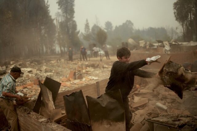 Χιλή: Στους 22 οι νεκροί από τις δασικές πυρκαγιές εν μέσω καύσωνα – Πάνω από 500 τραυματίες