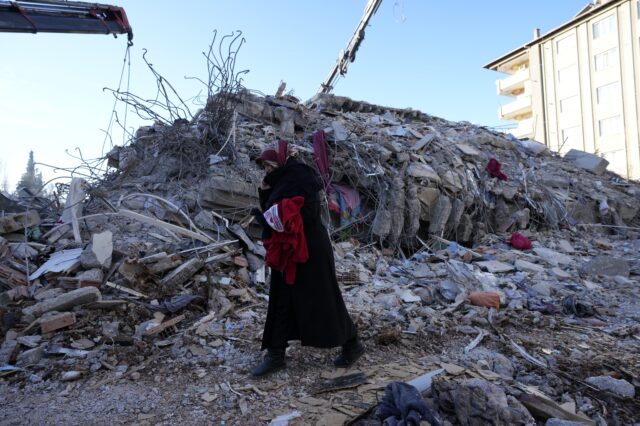 Σεισμός στη Συρία: Ανθρωπιστική βοήθεια βάσει… πολιτικών συμφερόντων