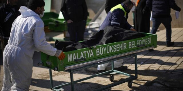 Τουρκία: Τουλάχιστον ένας νεκρός και δεκάδες τραυματίες από τον νέο σεισμό