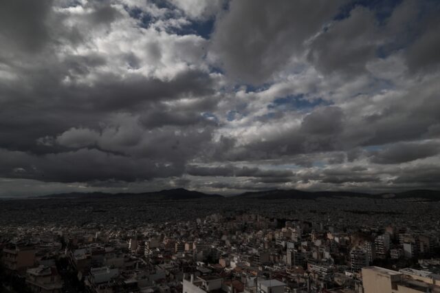 Καιρός Αθήνα: Τοπικές νεφώσεις κατά διαστήματα αυξημένες