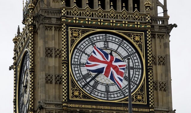 Βρετανία: Τρία χρόνια μετά το Brexit, η βρετανική οικονομία πάει από το κακό στο χειρότερο