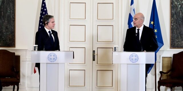 “Οι ΗΠΑ χτίστηκαν σε ελληνικές ιδέες” – Το “αγαπητέ Τόνι” του Δένδια σε Μπλίνκεν