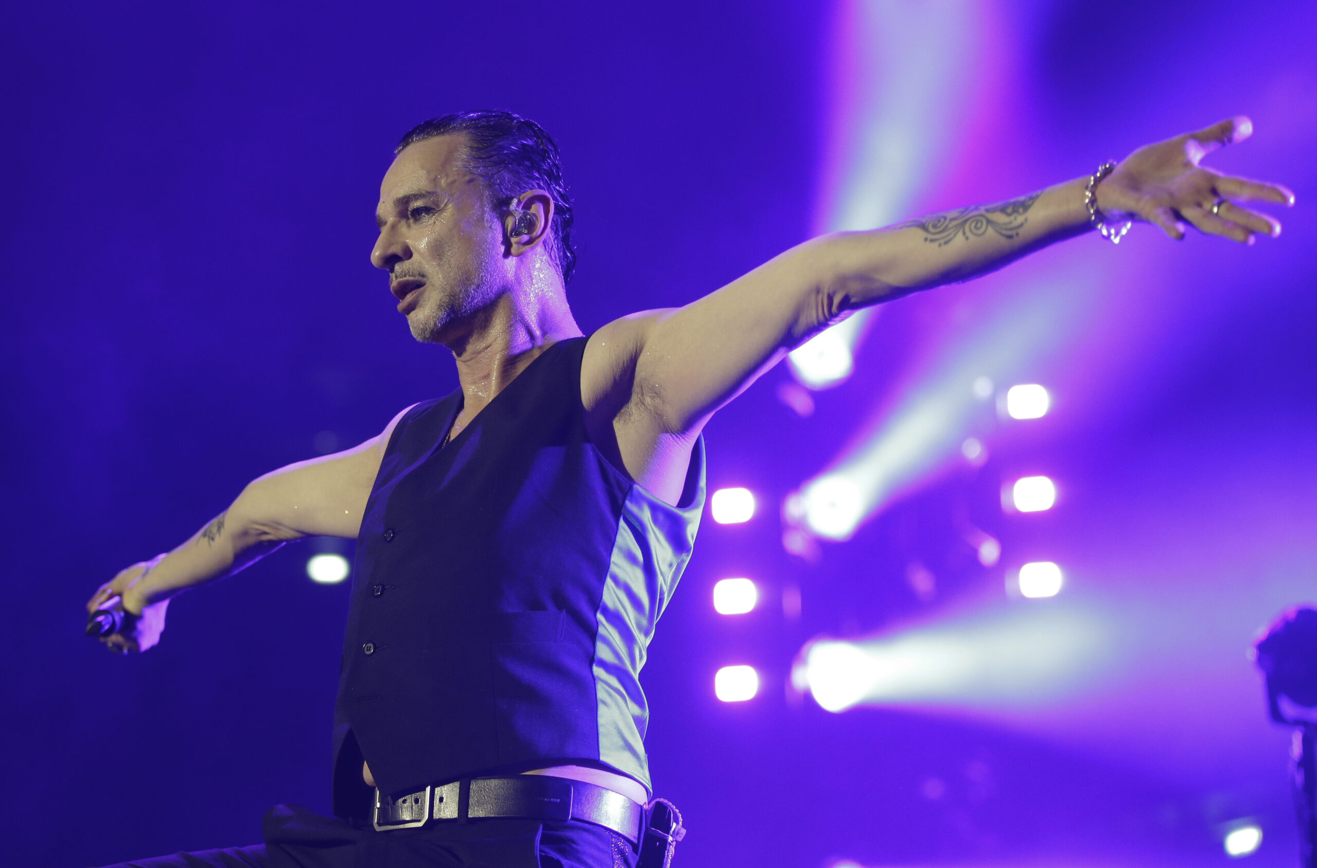 Memento Mori: Ακούστε το νέο άλμπουμ των Depeche Mode που συνεχίζουν μετά τον θάνατο του Fletch