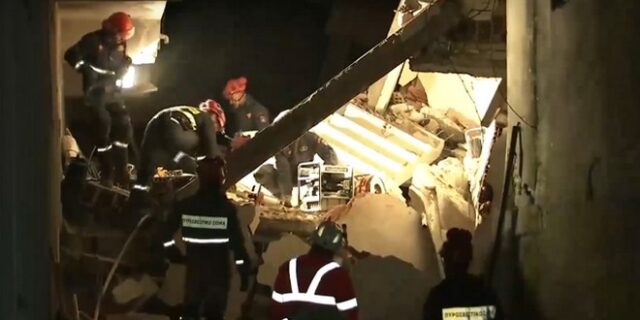 Σεισμός στην Τουρκία: Εντατικές έρευνες της ΕΜΑΚ για τη διάσωση ζευγαριού Ελλήνων