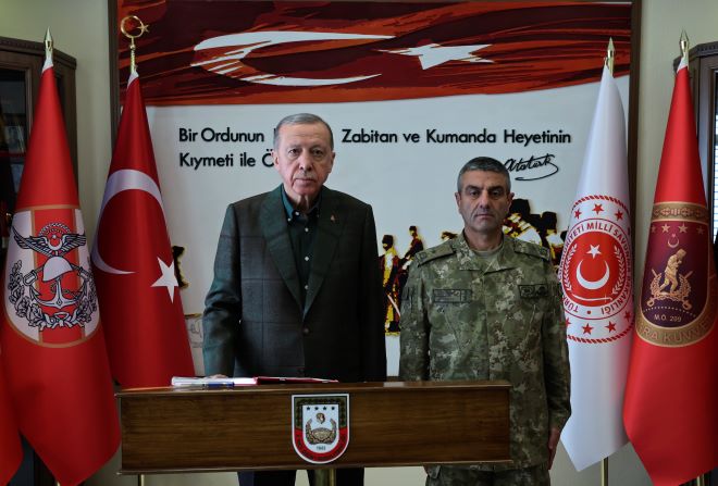Τουρκία: Δέσμευση Ερντογάν για “ανοικοδόμηση-εξπρές”