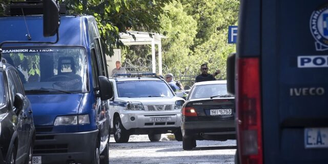 Τηλεφώνημα για βόμβα στην Ευελπίδων – Εκκενώνονται τα δικαστήρια