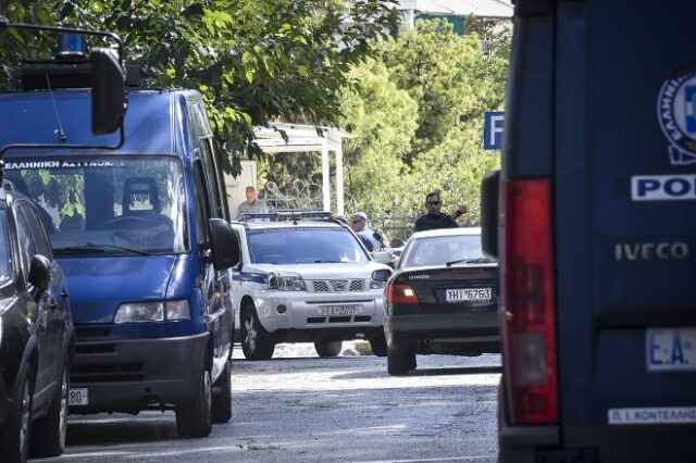 Τηλεφώνημα για βόμβα στην Ευελπίδων – Εκκενώνονται τα δικαστήρια