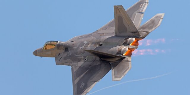 “Άγνωστο αντικείμενο” και στον Καναδά – Καταρρίφθηκε με εντολή Τριντό