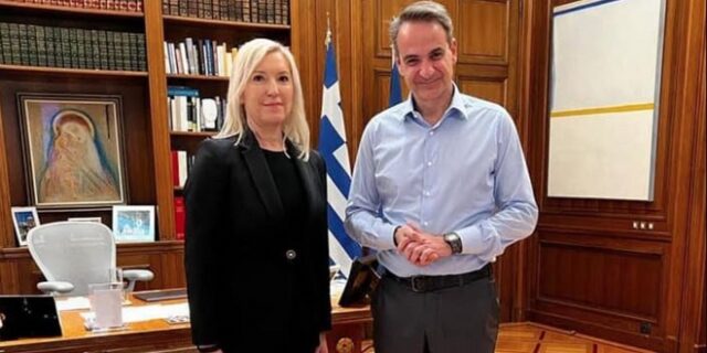 Η ΝΔ παίρνει όποιον δηλώνει πρώην ΠΑΣΟΚ