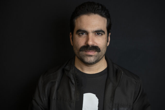 Γιωργής Τσουρής: “Eίμαστε σαν τους αλεξιπτωτιστές, κάθε βράδυ πέφτουμε ξανά στο κενό”