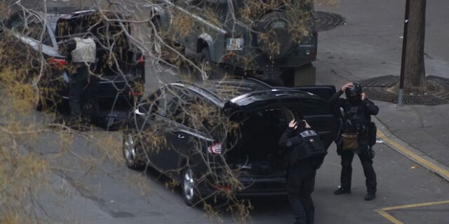 Συναγερμός στο Παρίσι: Άνδρας άνοιξε πυρ από το μπαλκόνι του