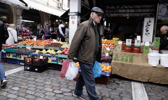 Οι επτά παρεμβάσεις: Τι ισχύει για ΦΠΑ, αγρότες, συντάξεις, ρυθμίσεις και εξωδικαστικό