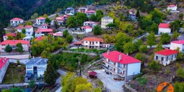 Μεσολούρι: Το εκπληκτικό χωριό των Γρεβενών με τους υπέροχους καταρράκτες