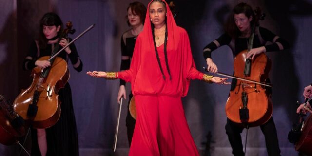 Η Imany φέρνει τα 8 “Voodoo Cello” της ξανά στην Ελλάδα και τραγουδά “You Will Never Know”