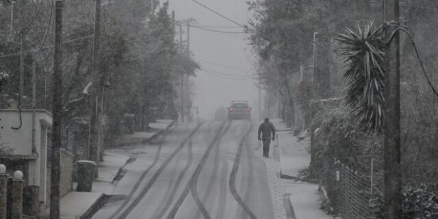 “Επιτελικό” κράτος για κλάματα: Τα κλείνει όλα για να φανεί “πετυχημένο”