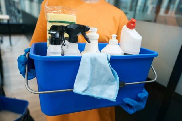 ΗΠΑ: Πρόστιμο – μαμούθ σε εταιρεία που έβαζε παιδιά να καθαρίζουν σφαγεία