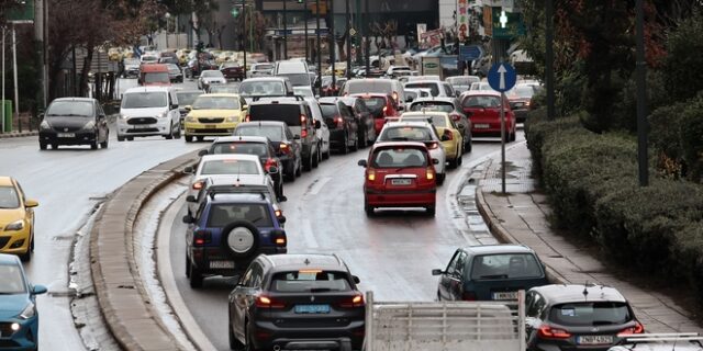 Κίνηση στους δρόμους: Κομφούζιο σε Κηφισό και κέντρο, κυκλοφοριακές ρυθμίσεις στη Μητροπόλεως – LIVE ΧΑΡΤΗΣ