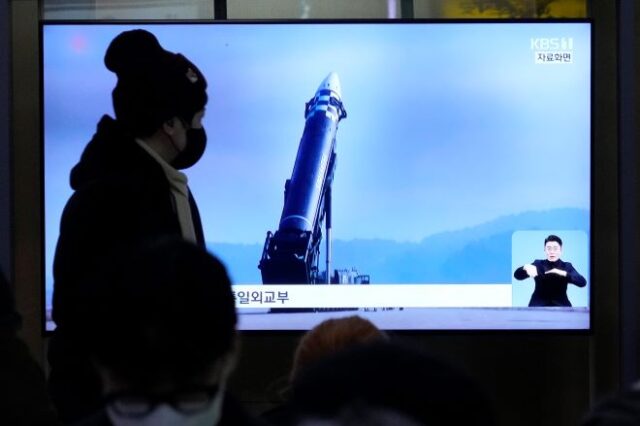 Βόρεια Κορέα: Εκτόξευσε βαλλιστικό πύραυλο – Προσγειώθηκε  στην ΑΟΖ της Ιαπωνίας