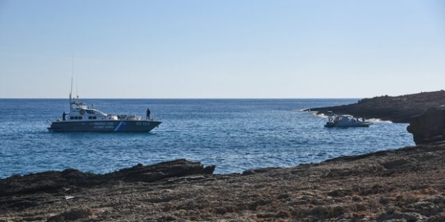 Ναυάγιο με μετανάστες ανοιχτά της Λέρου: Νεκρή μια γυναίκα και ένα βρέφος