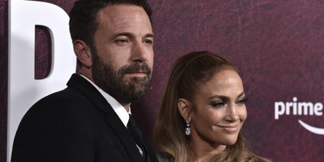 Η Jennifer Lopez τρολάρει τον Ben Affleck – “Αυτό είναι το χαρούμενο πρόσωπο του συζύγου μου”