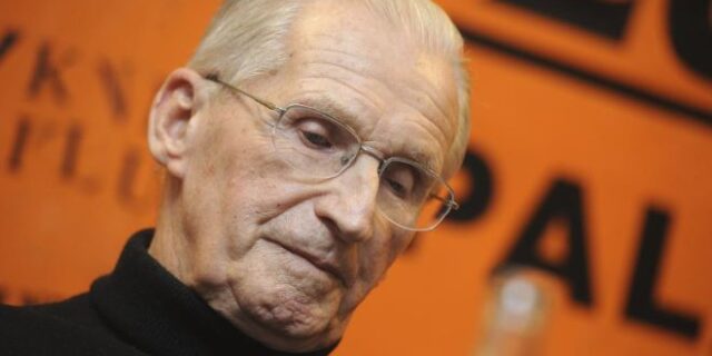 Τσεχία: Πέθανε ο Λούμποριμ Στρούγκαλ, πρώην πρωθυπουργός της Τσεχοσλοβακίας