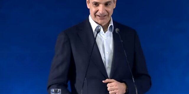 Μητσοτάκης: “Αυτό που δεν ξέρουμε είναι πώς κρατά ο κ. Παππάς τον κ. Τσίπρα”