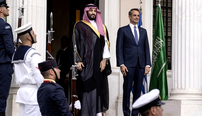 Politico: Έτσι θα “αγοράσει” η Σαουδική Αραβία το Μουντιάλ του 2030 – Τι υποσχέθηκε στην Ελλάδα