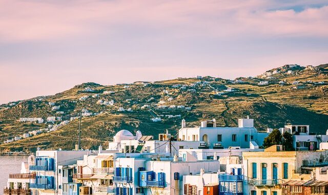 Κυκλάδες: Ποια είναι τα φθηνότερα νησιά για ενοικίαση κατοικίας – Πού μειώθηκαν τα ενοίκια το 2022