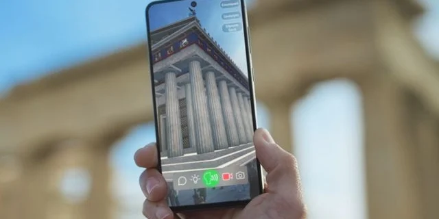 COSMOTE TELEKOM: Όταν η τεχνολογία συνδέει το παρελθόν με το παρόν