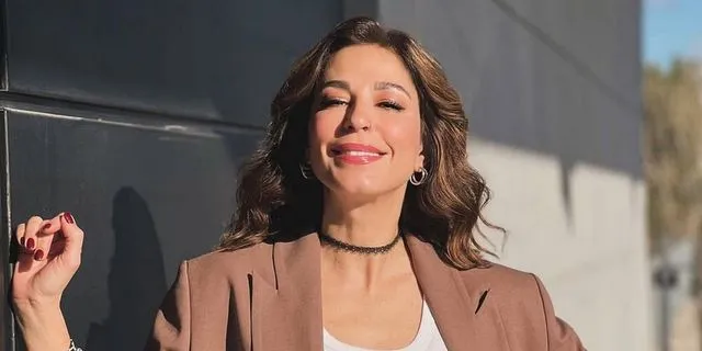 Η Κατερίνα Παπουτσάκη στην παραλία με το λευκό μπικίνι της κάνει manifest να έρθει τώρα το καλοκαίρι
 