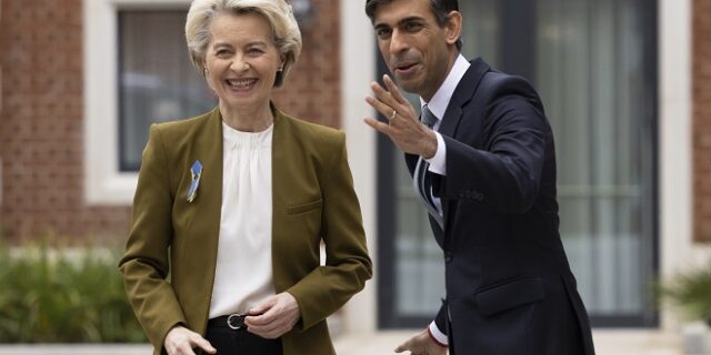 Brexit: Συμφωνία Σούνακ με Φον ντερ Λάιεν για τη Βόρεια Ιρλανδία