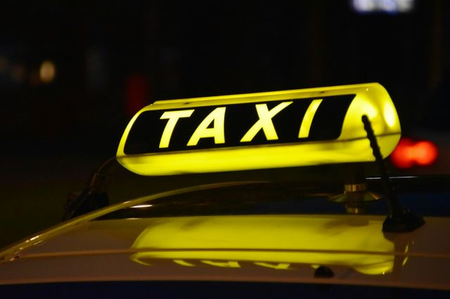 Συνελήφθη 25χρονος που λήστευε οδηγούς ταξί στην Αγ. Βαρβάρα – Αναζητείται ο συνεργός του