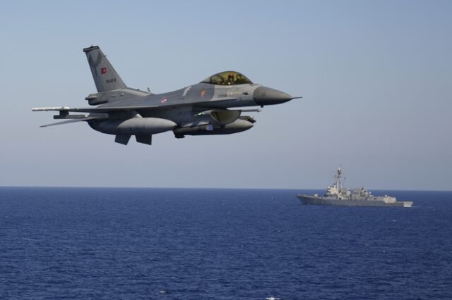Η απάντηση Μαξίμου για τα F16: Βρισκόμαστε πολλά κεφάλαια μπροστά από την Τουρκία