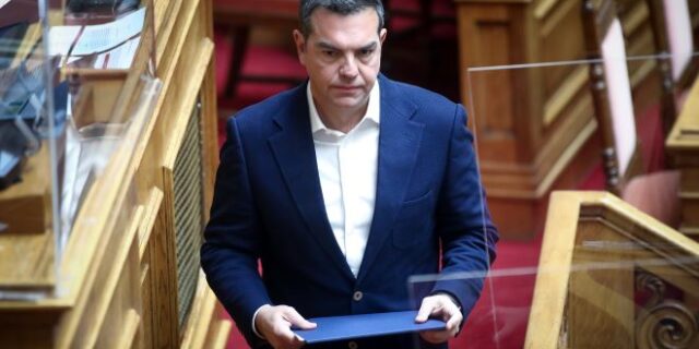 ΣΥΡΙΖΑ: Η πολιτική Μητσοτάκη πίσω από την επίθεση σε καλλιτέχνες και πρώτη κατοικία