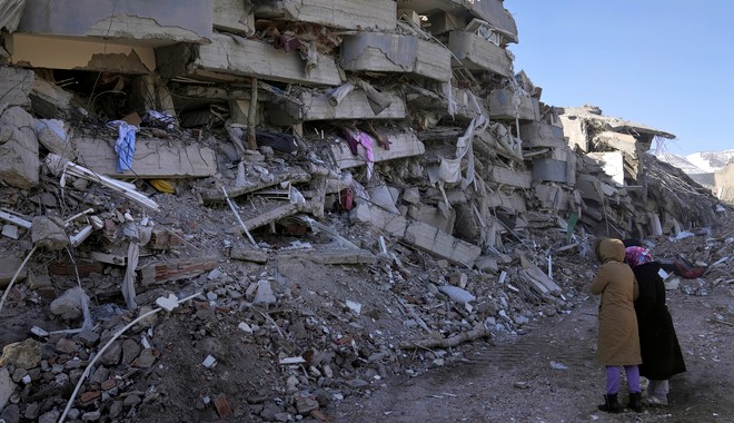 Σεισμός σε Τουρκία και Συρία: Πάνω από 16.000 οι νεκροί – Άνιση μάχη με τον χρόνο