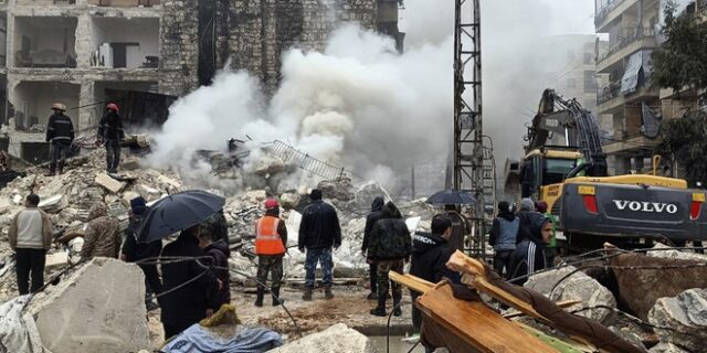 Corriere della Sera για σεισμό στην Τουρκία: “Μετακινήθηκε τεκτονική πλάκα κατά 3 μέτρα σε μήκος 150 χιλιομέτρων”