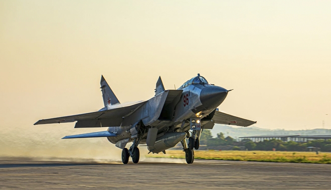 Πόλεμος στην Ουκρανία: Το παρασκήνιο πίσω από τα μαχητικά αεροσκάφη – Το “όχι” που γίνεται “ναι”